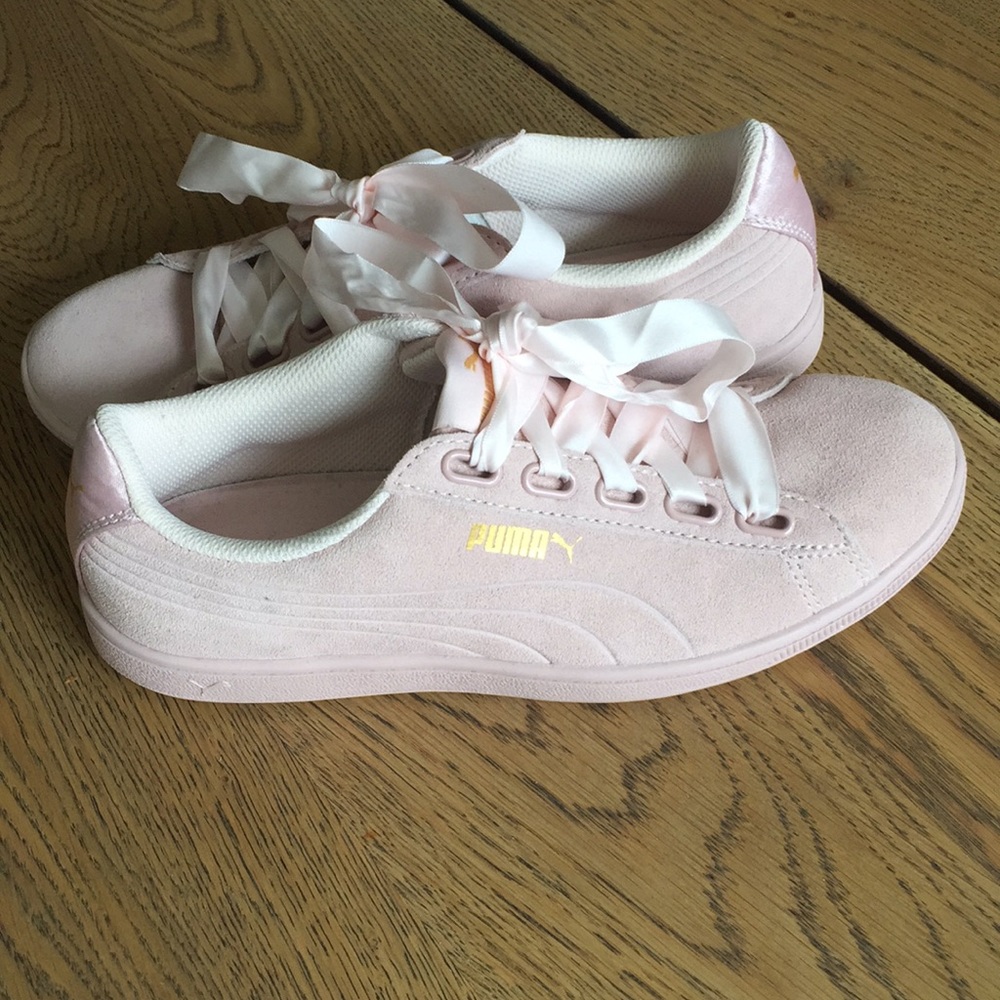 Puma Sneakers in Pink